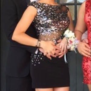 Size 4 Mac Duggal Dress